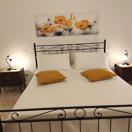 B&B 24 Maggio Carloforte  Buitenkant foto