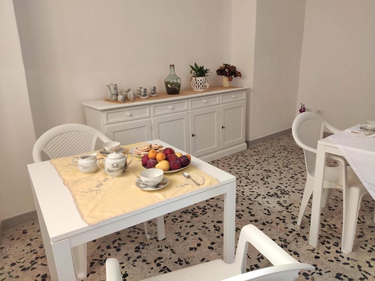 B&B 24 Maggio Carloforte  Buitenkant foto